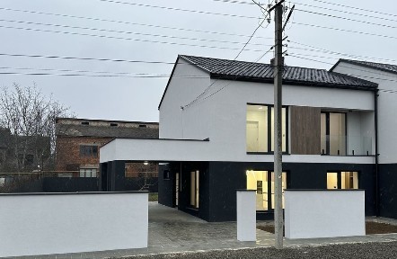 Продам будинок у Закарпатті місто Виноградів від власника