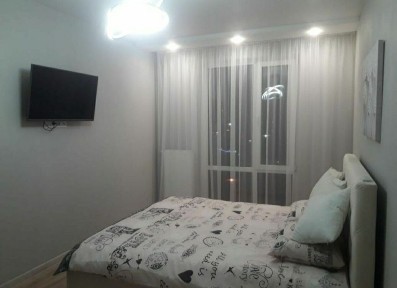 Погодинно ПОДОБОВО квартира у центрі Львова