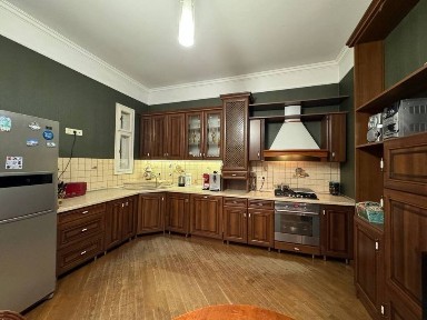 Продаж двоярусної квартири по вул. Волошина