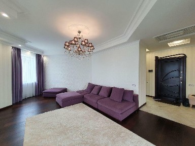 Продажа 3-комнатной квартиры 130 м², Рогалева ул., 33
