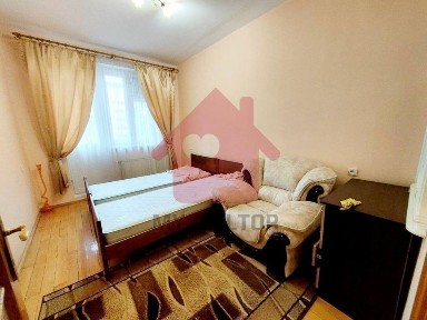 3 -х комн. 3 /4 кирпич Новый район ул. Капушанская 173.две лоджии. 100 кв