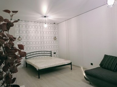 2к євроремонт, індивідуальне опалення, Озерна