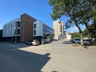Комерційне приміщення на 1 поверсі у центральній частині міста