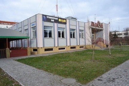 Оренда приміщення з ремонтом та коммунікаціями, 670 м. кв