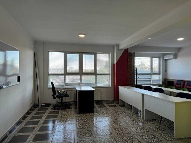 Конференц-зал 80м², подобово, вулиця Куценка 4