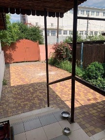 Продам ДОМ. ст. МЕТРО Защитников Украины. 80 м. кв.