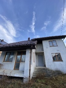 Продаж будинку у Івано-Франківську (Опришівці)