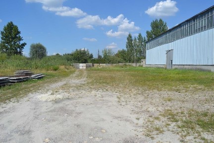 Продам майновий комплекс Стрий. 2,5 га, 1000м