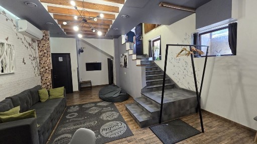 Продаж приміщення/бар кафе/під хостел/Униіверсітетська