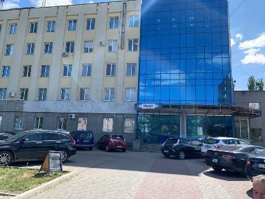 Оренда комерційної нерухомості у сучасному бізнесцентрі.