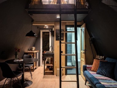 Будиночок A-frame з басейном в центрі Славська