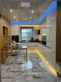 Центр міста, 3х кімнатна квартира індивідуальне опалення