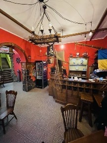 Термін. кафе. ресторан. бар. кавʼярня Русових