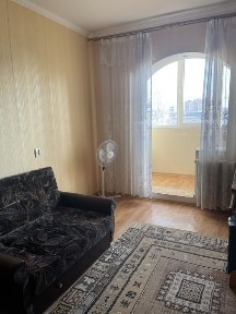 Продаю 2 чешку проспект Центральный