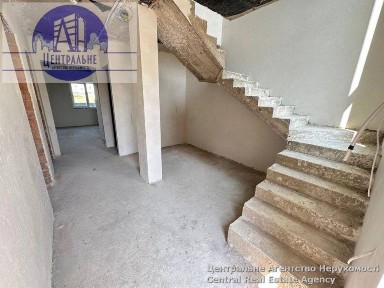 Продаж, якісне будівництво, всі міські комунікації.