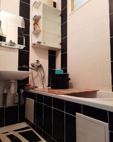 Продаж двох кімнатной квартири. Новий дах. ОСББ.