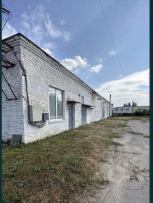 Продається комерційне приміщення смт. Володарка