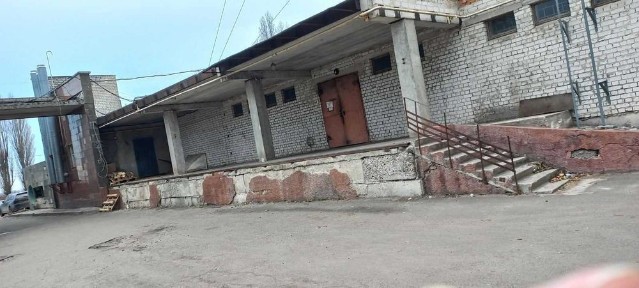 Склад з рампою, приміщення для виробництва
