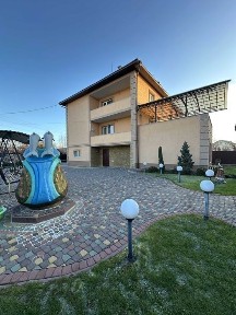 Продам сучасний напів особняк (дуплекс) з ремонтом в м. Тисмениця