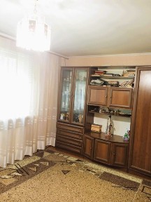 Продається простора 3-х кімнатна квартира з автономкою в передмісті!