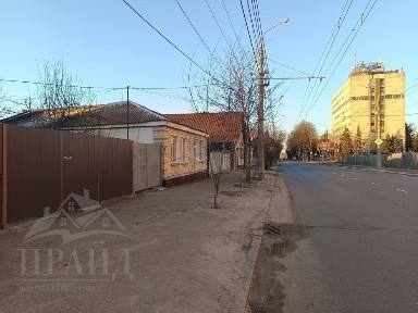 Продам частину будинку в Центрі