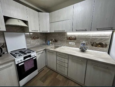 Продажа 1 комнатной квартиры в центре.