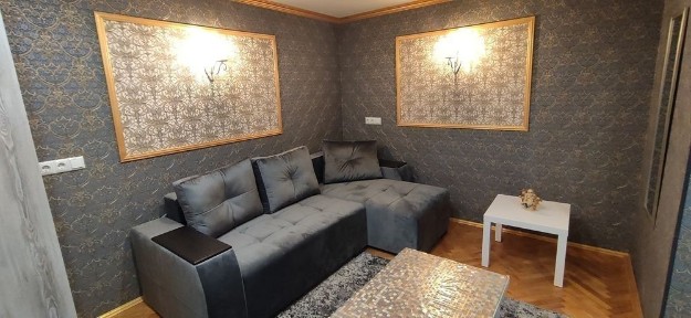 Квартира в центрі! Біля озера!