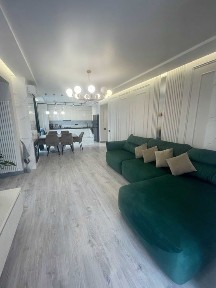 Продаж елітної 3-кім з дизайнерським ремонтом, ЖК Липки