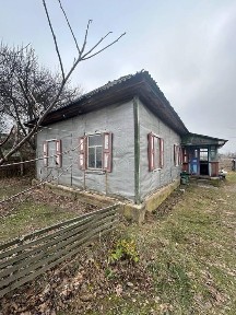 Продаж будинку в селі Козари біля лісу