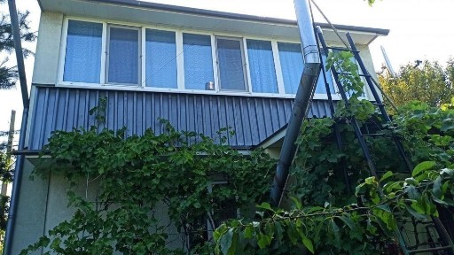 Продам гарний двоповерховий будинок в Новоселівці