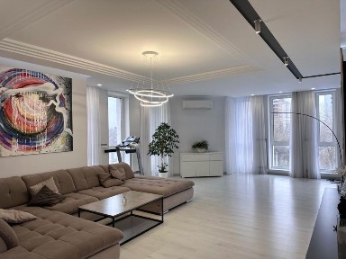 Продаж квартири на Немировича-Данченко