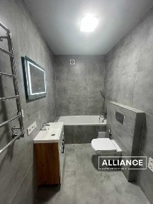 Велика 1 кім. квартира з ремонтом в центрі міста.