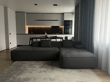 Продаж трьохкімнатної квартири по вул. Грушевського, 97.