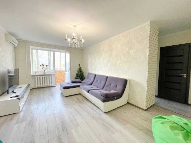 Продаж 3 кімнатної квартири з новим ремонтом! ВЕЛИКА КУХНЯ!