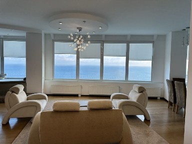 Белый парус! Большая квартира с террасой