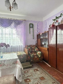 Продаж будинку в селі Завій