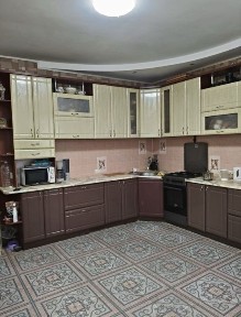 Будинок 130 кв. метрів на 6 сотках землі. Максютова.