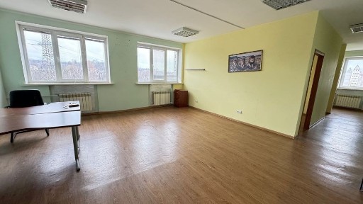 Комерційне приміщення в будівлі Автошколи, 72м2, вул. Шолуденка, 14!