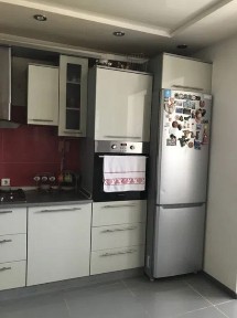 Двохрівнева квартира з кухнею-студією