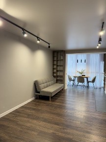 Продам 2 кiм. квартиру в новобудовi по вул. Козацька 9a