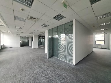 Киев, Новоконстантиновская ул., 18