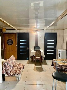 ЦІНУ ЗНИЖЕНО! ТЕРМІНОВО Продається будівля в центрі смт Димер. ВЛАСНИК