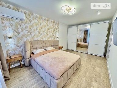 Здам подобово 1к квартиру на вул. Рогатинська Левада 12 • ID 32466451