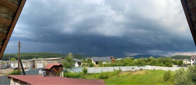 Продам будинок з готовим бізнесом