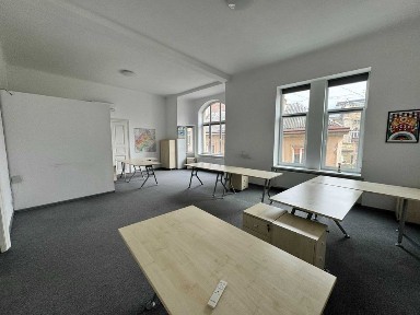 Оренда офісного приміщення, площа 246.1 кв. м, проспект Шевченка, Львів