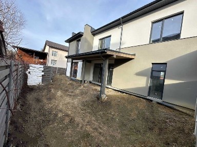 Продам котедж в Брюховичах на вул. Арктичній (єОселя)