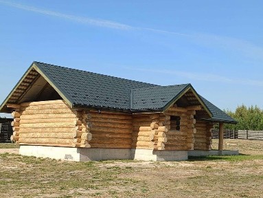 Будинок (баня) з дикого зрубу, 93 м2, 71 сот землі, Київ 100км, торг можл