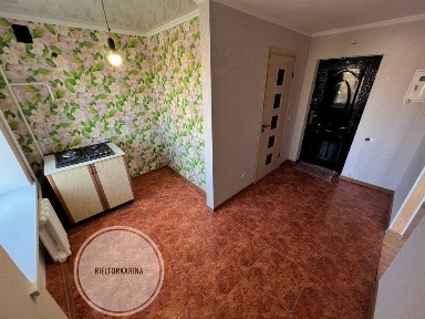 Космонавтів/Молодогвардійська 1к квартира на 4 поверсі з 9