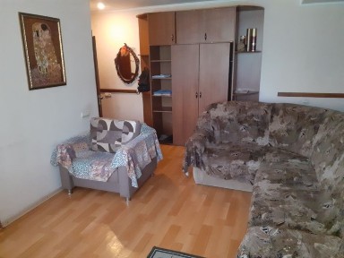 Центр, областная б-ца, (1-5места)