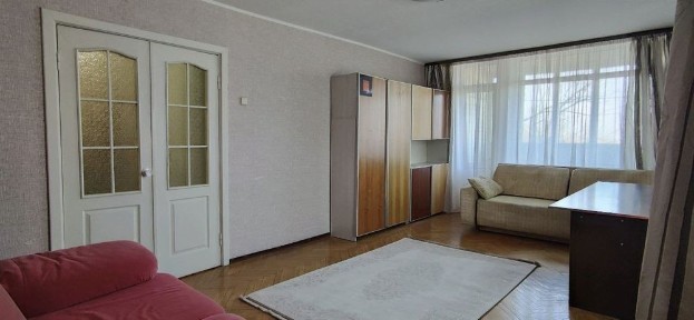 Продаж 1к - 43 м2 / Шептицького 7 (м. лівобережна) ВЛАСНИК